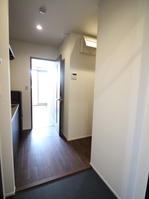 物件内観写真19　(廊下)
