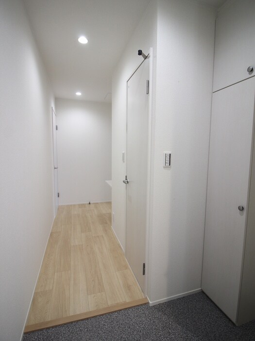物件内観写真19　(廊下)
