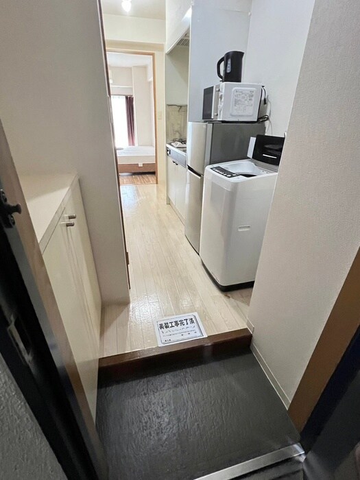 物件内観写真17　(玄関)