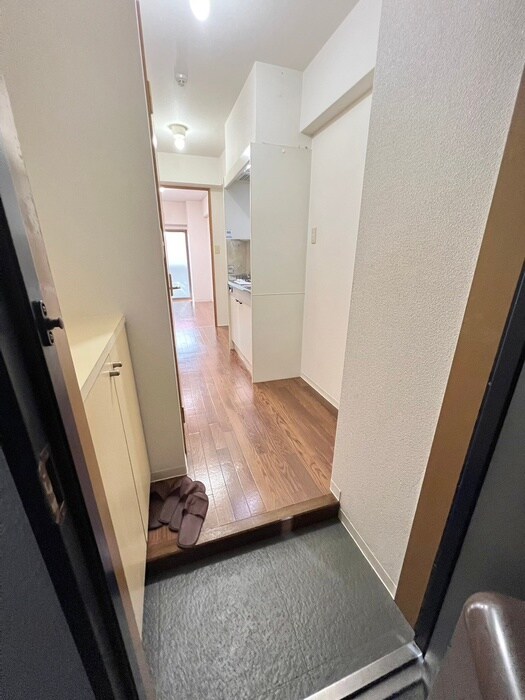 物件内観写真17　(玄関)