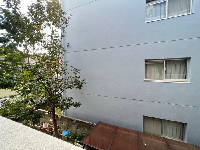 物件内観写真22　(室内からの展望)