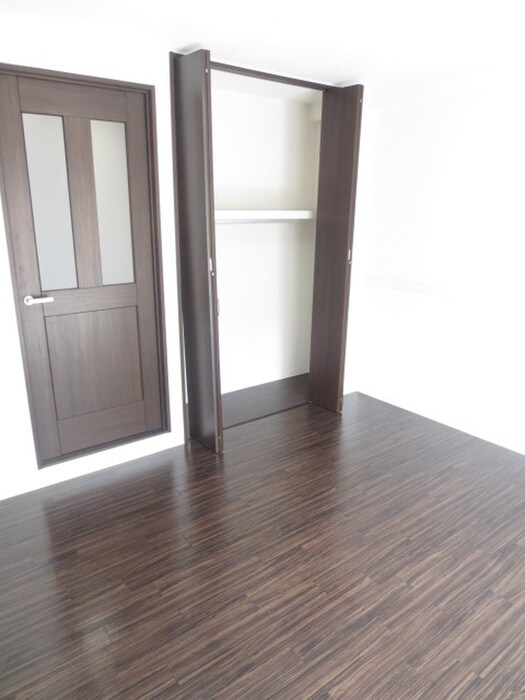 物件内観写真11　(収納)