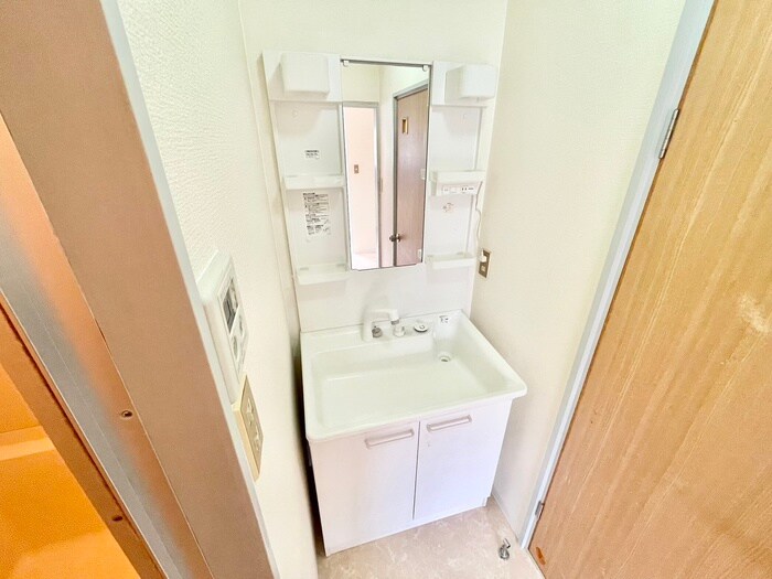 物件内観写真11　(洗面)