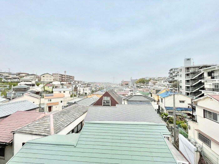 物件内観写真22　(室内からの展望)