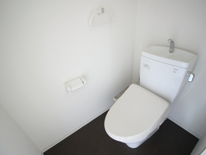 物件内観写真9　(トイレ)