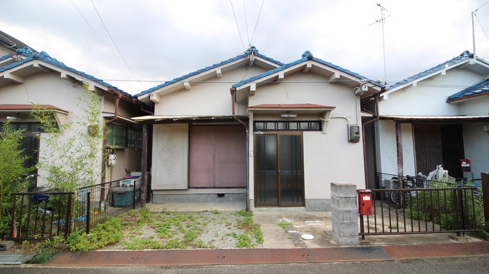 津田貸家