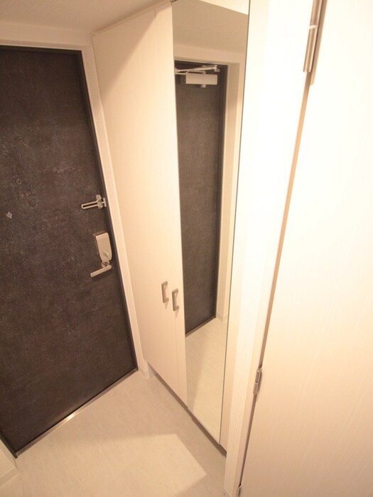 物件内観写真8　(靴箱)