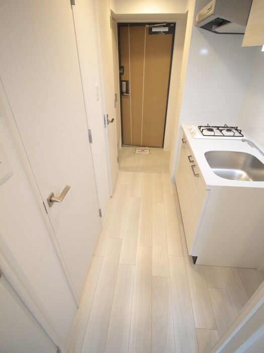 物件内観写真18　(廊下)