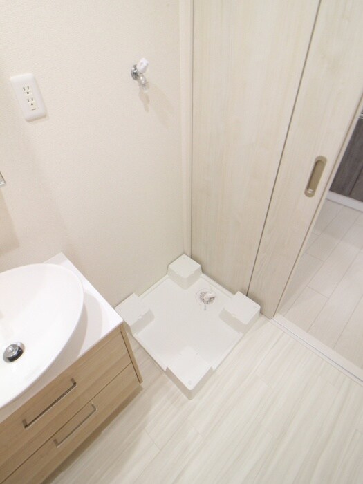 物件内観写真15　(洗濯機置場)