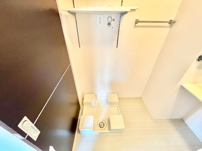 物件内観写真19　(洗濯機置場)