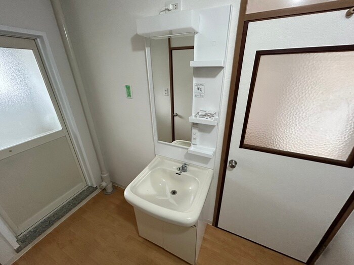 物件内観写真15　(洗面)