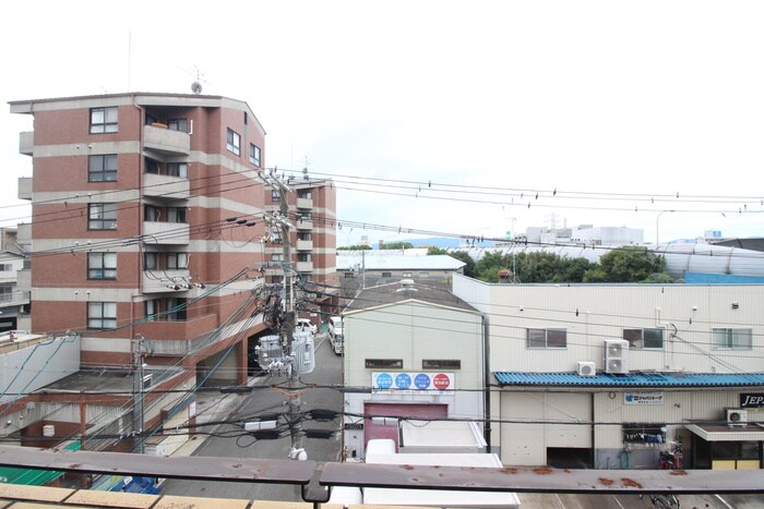 物件内観写真17　(室内からの展望)