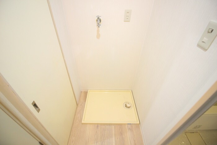 物件内観写真21　(洗濯機置場)