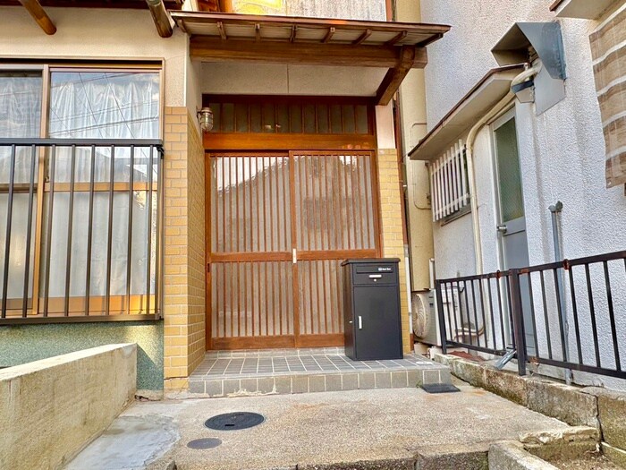 物件外観写真6　(外観写真)