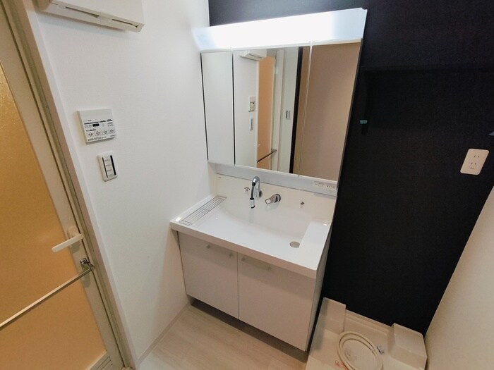 物件内観写真12　(洗面)