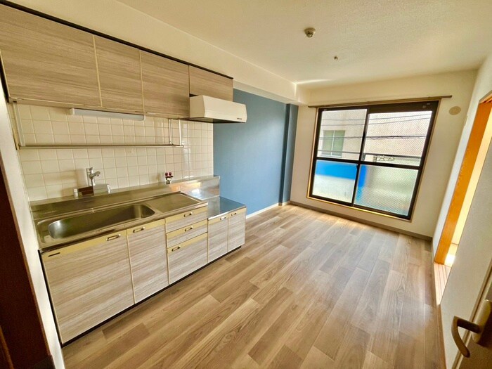 物件内観写真4　(居室)