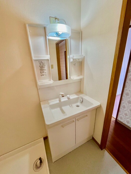 物件内観写真12　(洗面)