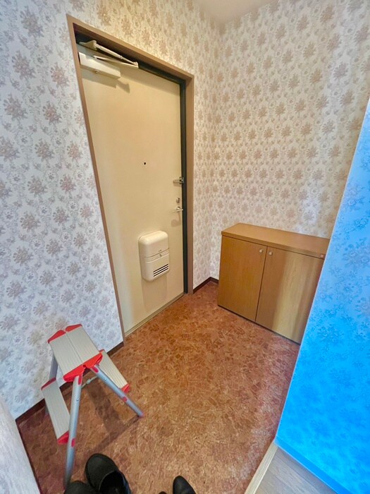 物件内観写真16　(玄関)