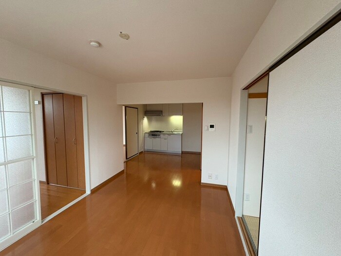 物件内観写真8　(居室)