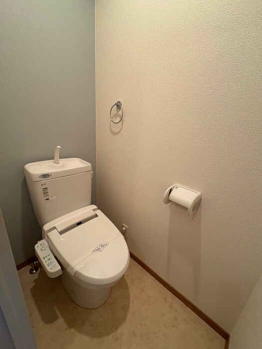 物件内観写真14　(トイレ)