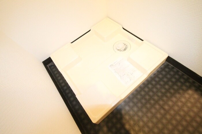 物件内観写真10　(洗濯機置場)