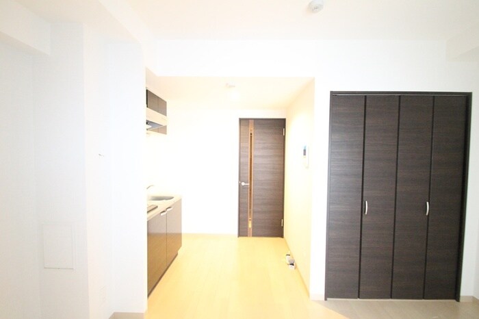 物件内観写真16　(廊下)