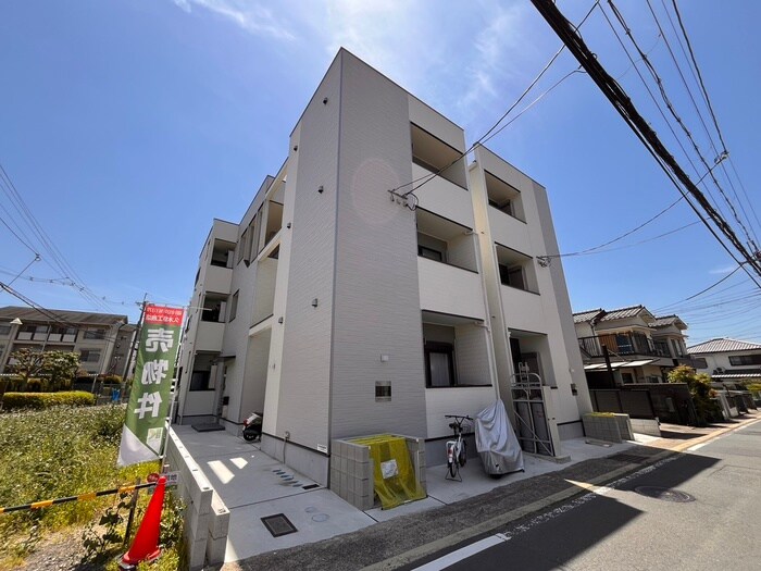 物件外観写真1　(外観写真)