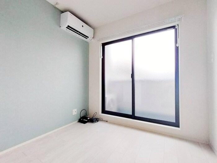 物件内観写真2　(居室)