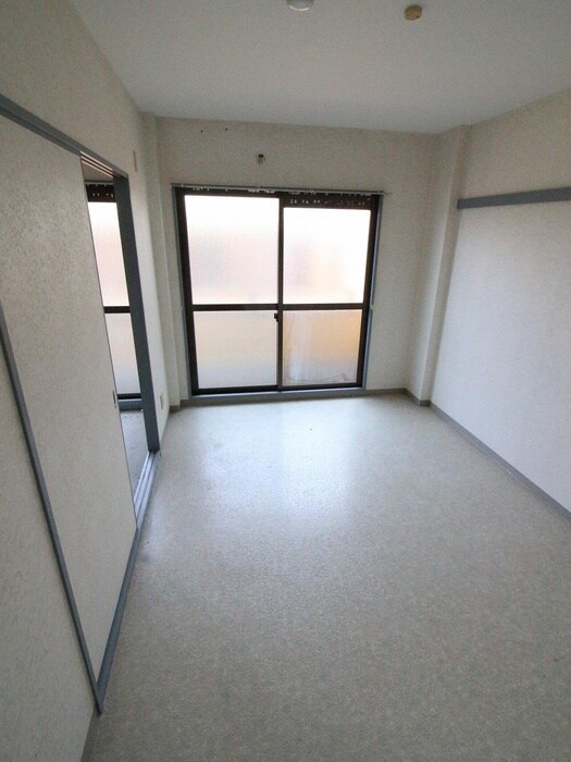 物件内観写真11　(居室)