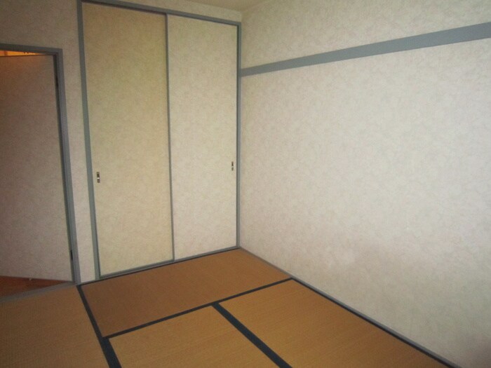 物件内観写真12　(居室)