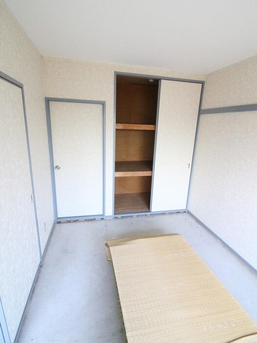 物件内観写真13　(居室)