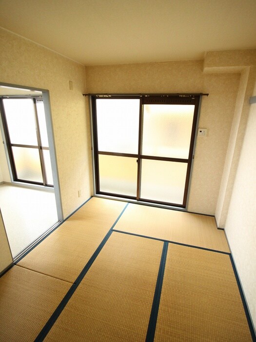 物件内観写真13　(居室)