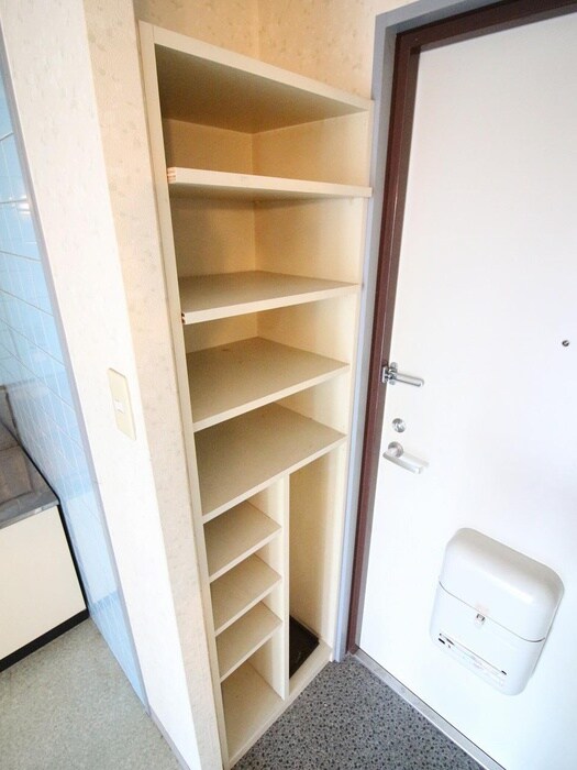 物件内観写真18　(靴箱)