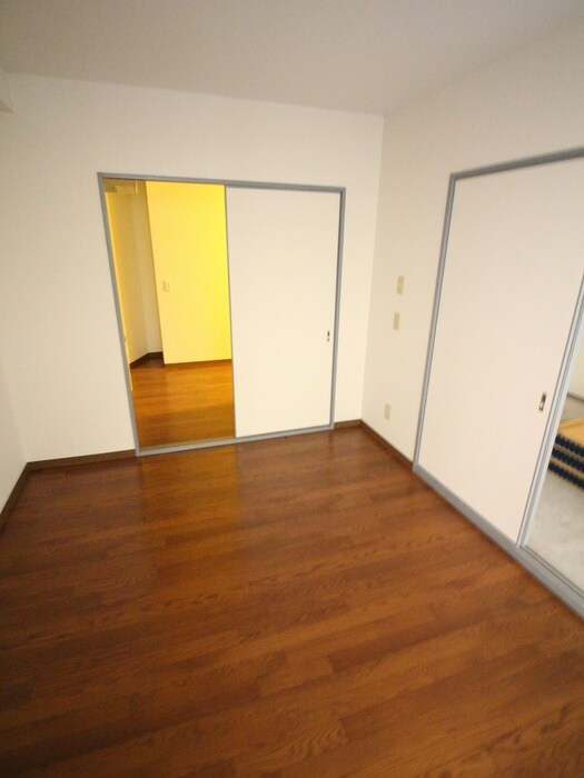 物件内観写真18　(居室)