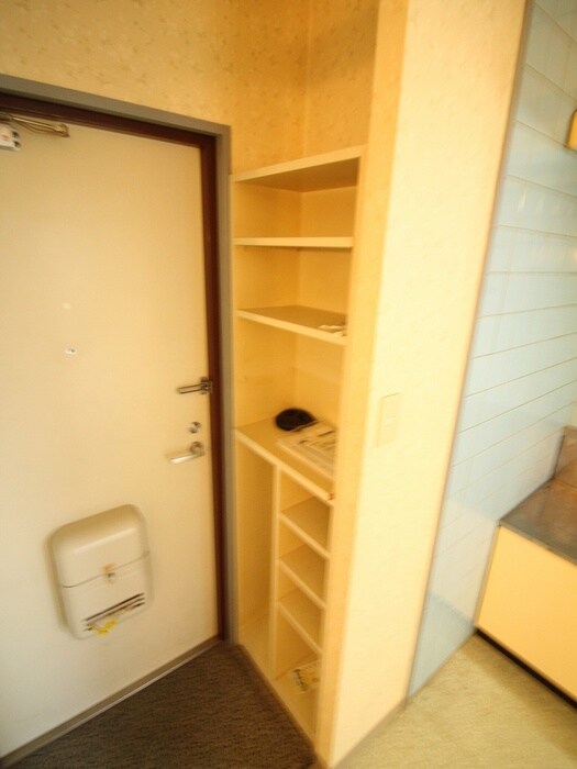 物件内観写真18　(靴箱)