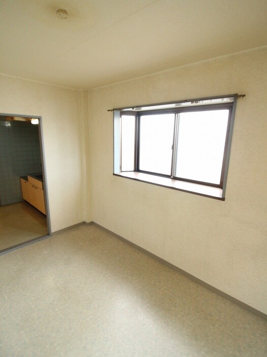 物件内観写真19　(居室)