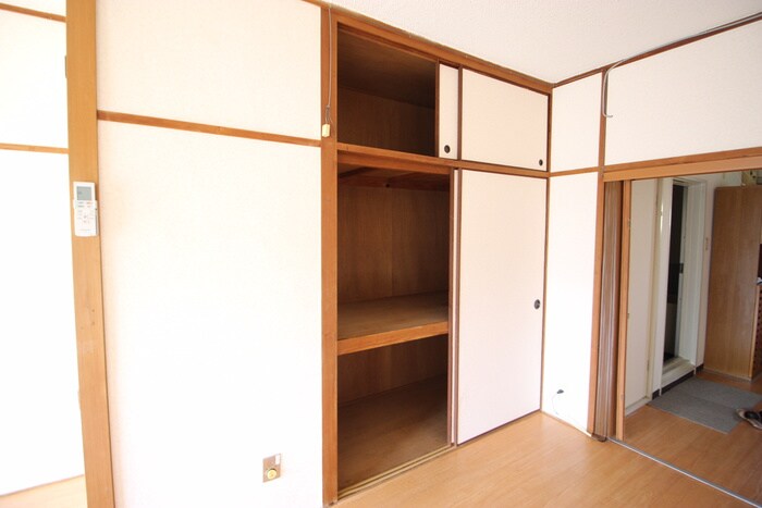 物件内観写真15　(収納)