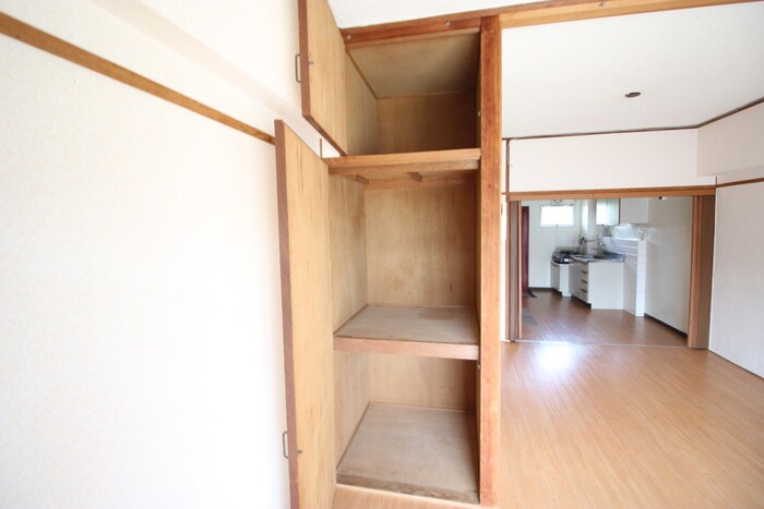 物件内観写真16　(収納)