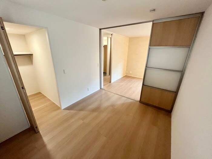 物件内観写真10　(居室)