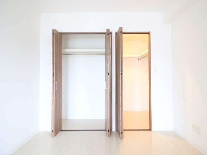 物件内観写真10　(収納)