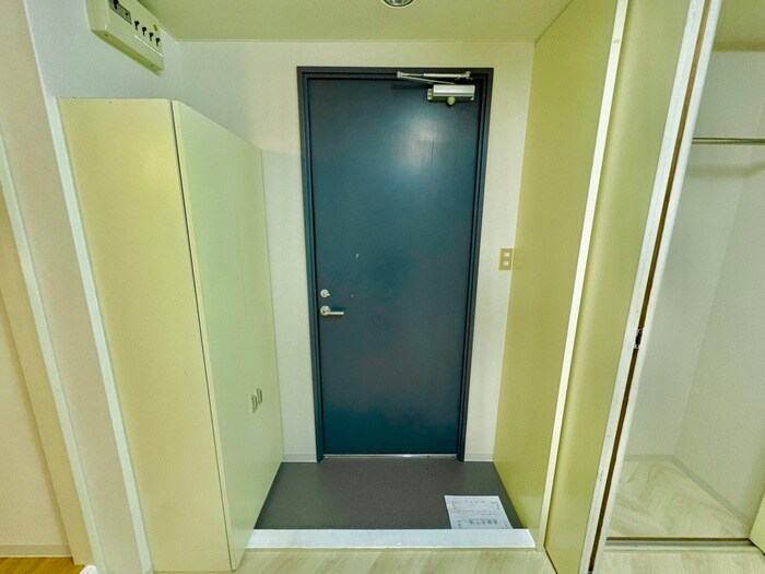 物件内観写真15　(玄関)
