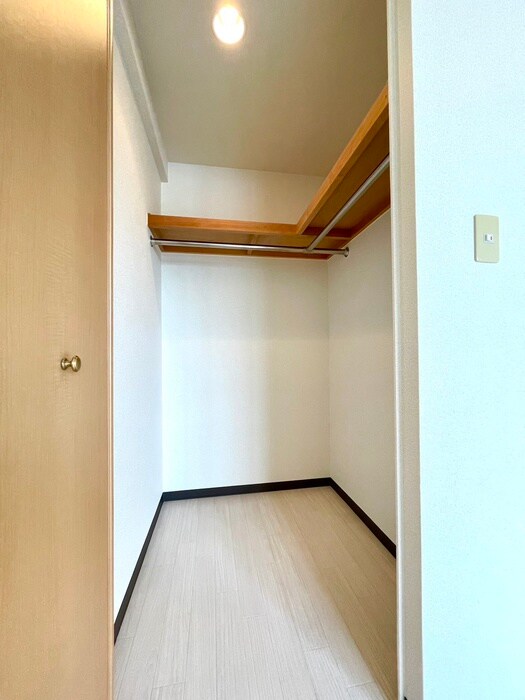 物件内観写真10　(収納)