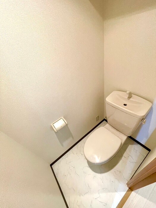 物件内観写真14　(トイレ)