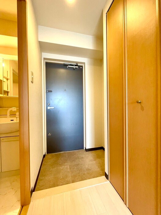 物件内観写真15　(玄関)