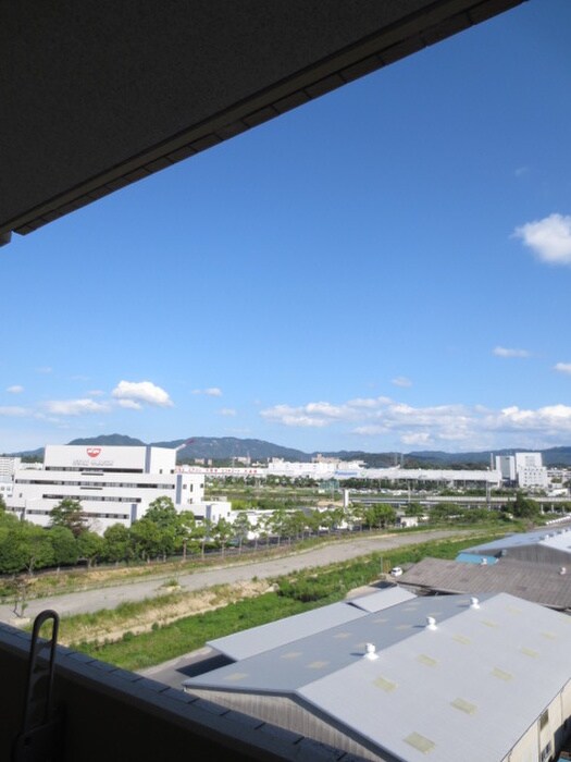 物件内観写真16　(室内からの展望)