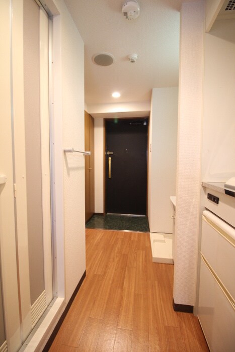 物件内観写真15　(廊下)