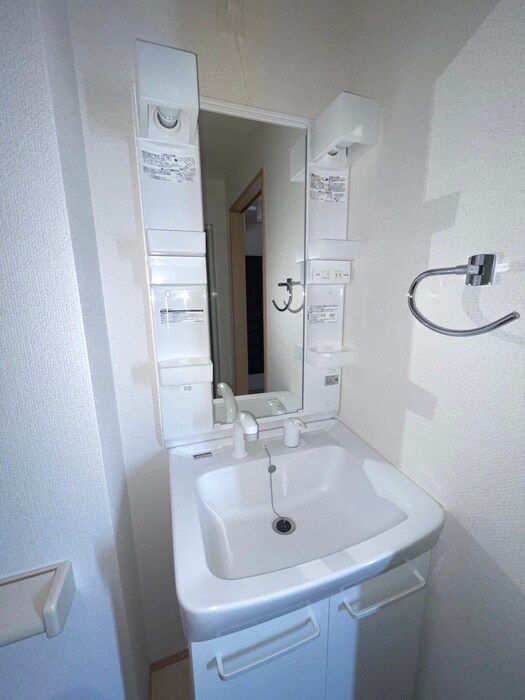 物件内観写真13　(洗面)