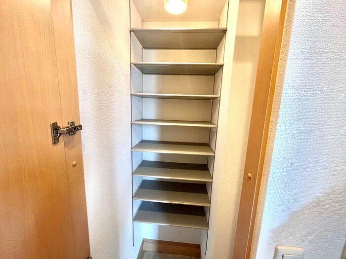物件内観写真21　(靴箱)