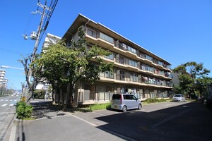 メゾンカ－サ１号館外観写真