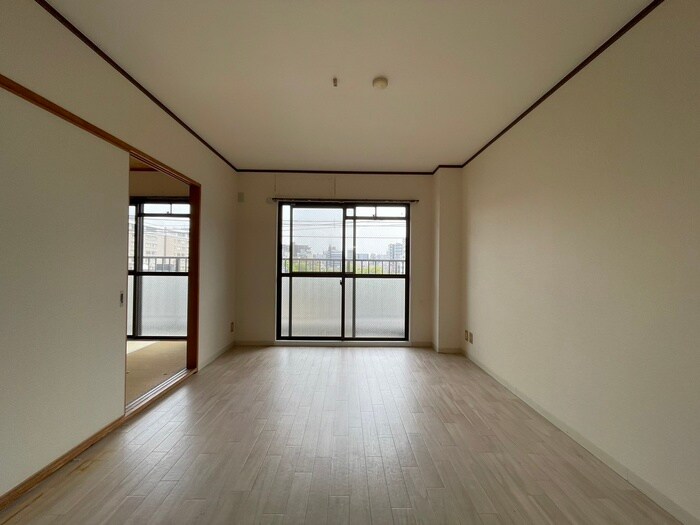 物件内観写真7　(居室)